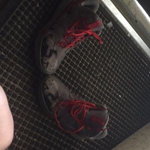 I’m selling Adidas need money